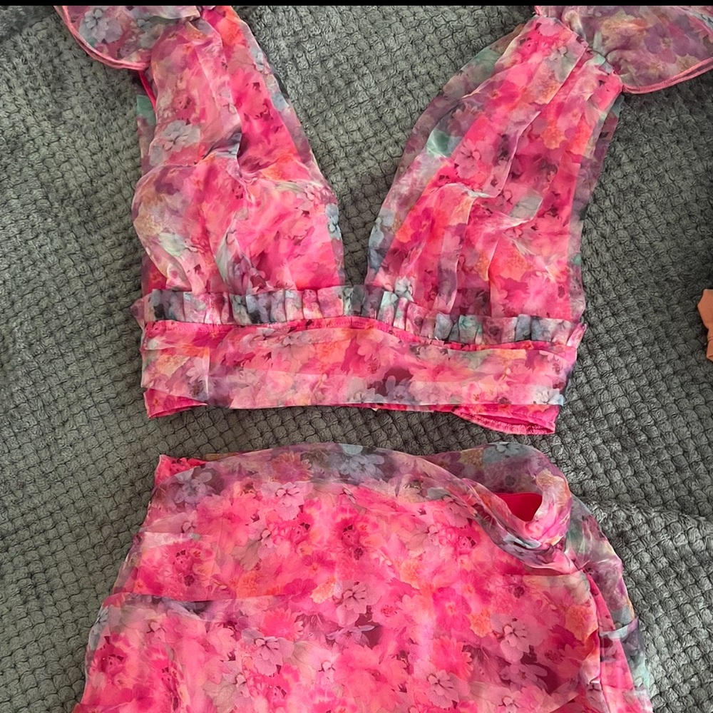 Missguided Pink Floral Organza Set cano and skirt size 10